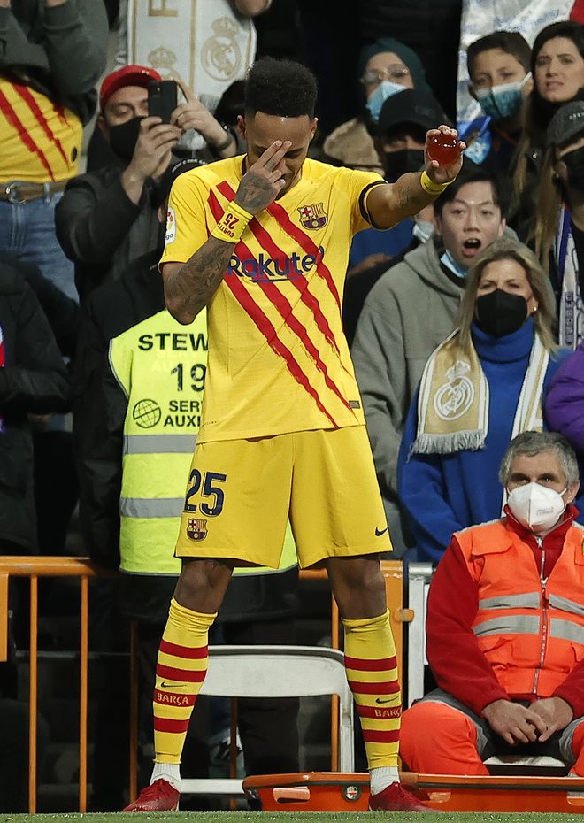  Doinb连续七场比赛得分超过连败，巴塞罗那挑战极限！